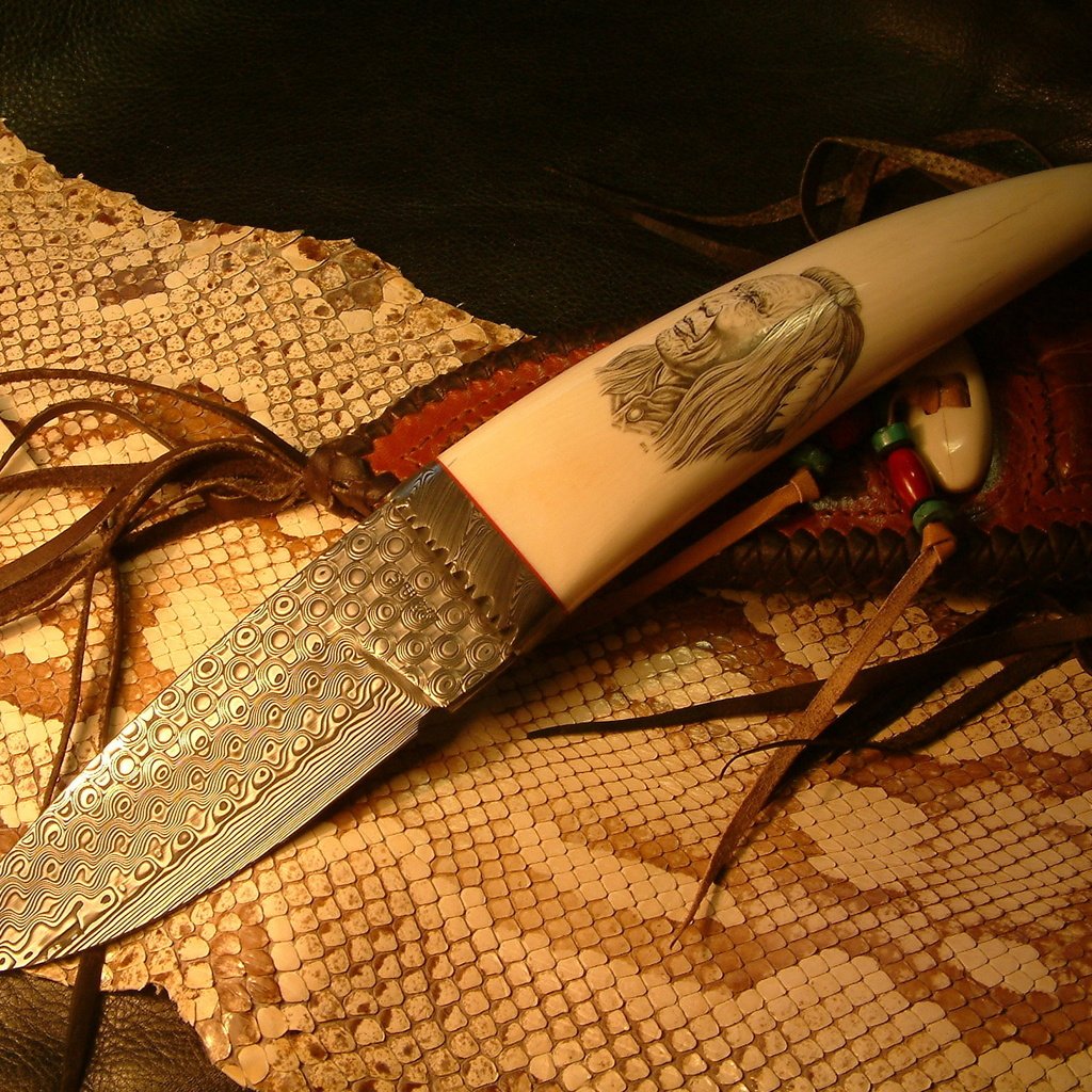 Обои змей, кожа, нож, холодное оружие, индеец, snakes, leather, knife, edged weapons, indian разрешение 2048x1536 Загрузить