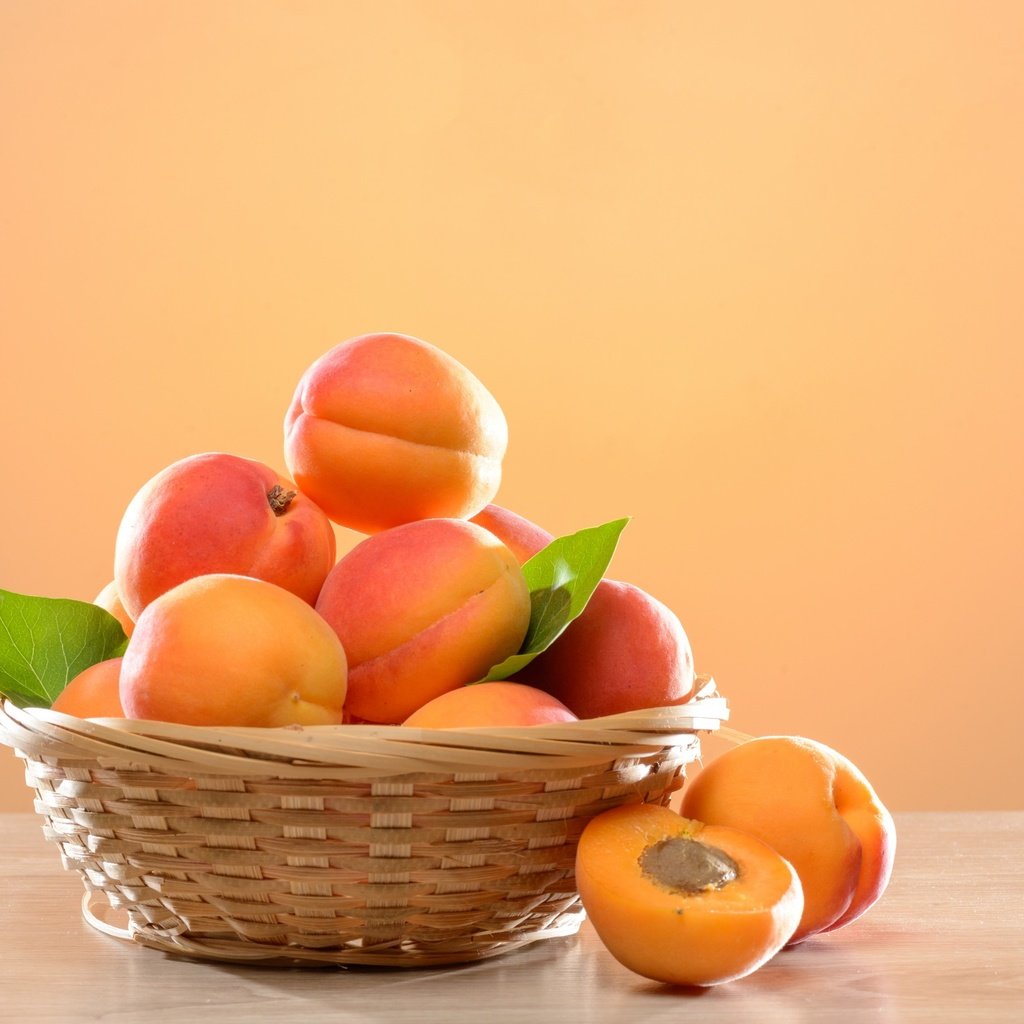 Обои фрукты, плоды, корзинка, абрикосы, fruit, basket, apricots разрешение 2880x1800 Загрузить