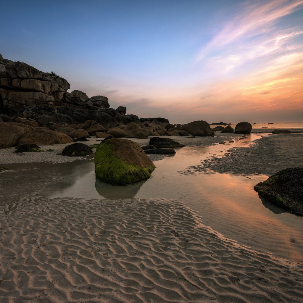 Обои скалы, камни, пейзаж, море, песок, пляж, франция, francois le rumeur, kerfissien, rocks, stones, landscape, sea, sand, beach, france разрешение 3840x2400 Загрузить