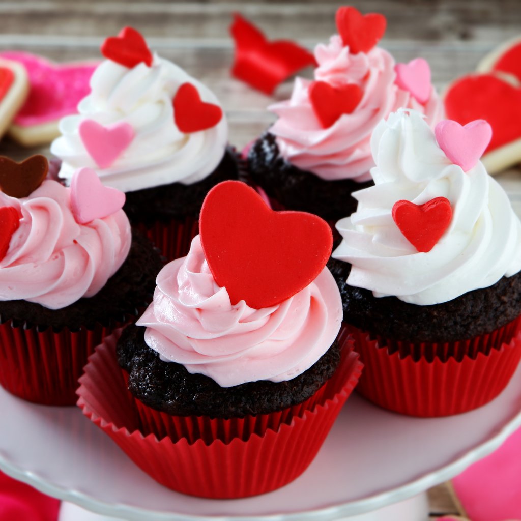 Обои день святого валентина, розы, кексы, любовь, крем, сердца, сладкое, печенье, выпечка, десерт, глазурь, valentine's day, roses, cupcakes, love, cream, heart, sweet, cookies, cakes, dessert, glaze разрешение 3888x2592 Загрузить