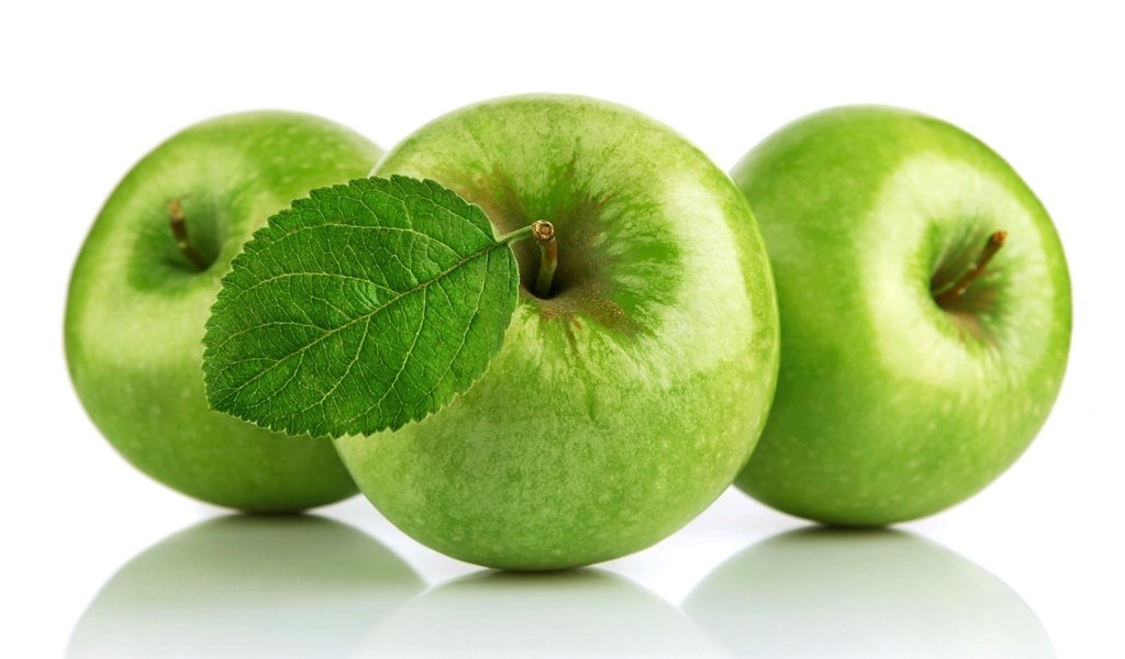 Обои фрукты, яблоки, зеленые, белый фон, зеленые яблочки, fruit, apples, green, white background, green apples разрешение 1920x1309 Загрузить