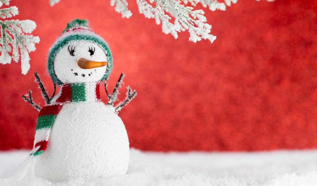 Обои снег, новый год, зима, снеговик, рождество, украшение, snow, new year, winter, snowman, christmas, decoration разрешение 5120x3413 Загрузить