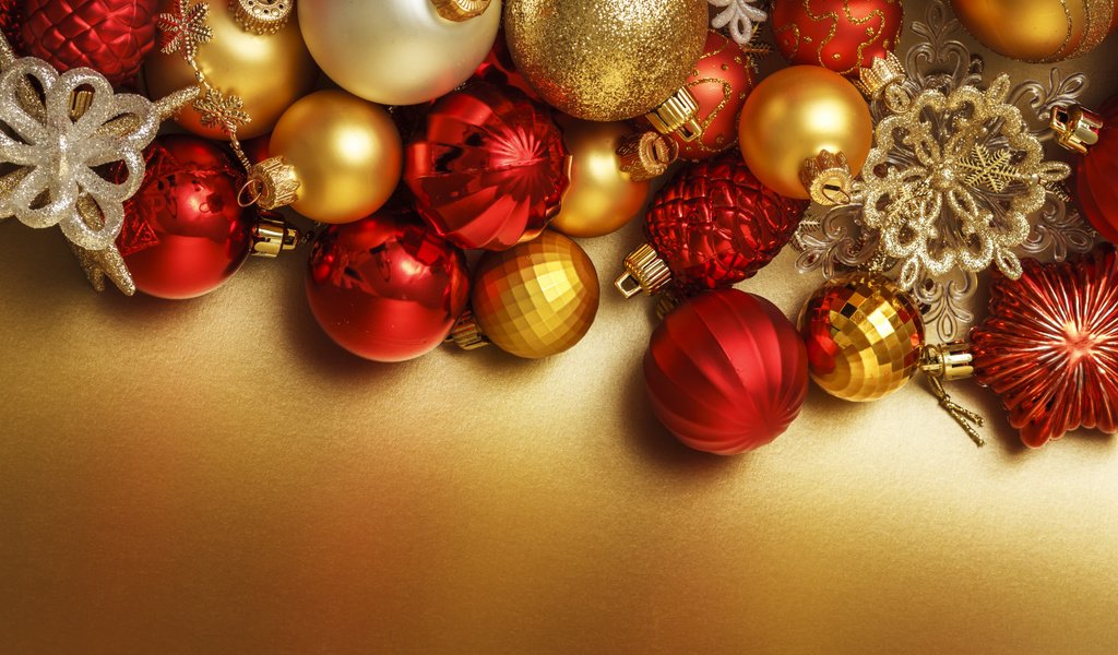 Обои новый год, шары, красные, игрушки, праздник, рождество, золотистые, новогодние украшения, new year, balls, red, toys, holiday, christmas, golden, christmas decorations разрешение 1920x1200 Загрузить