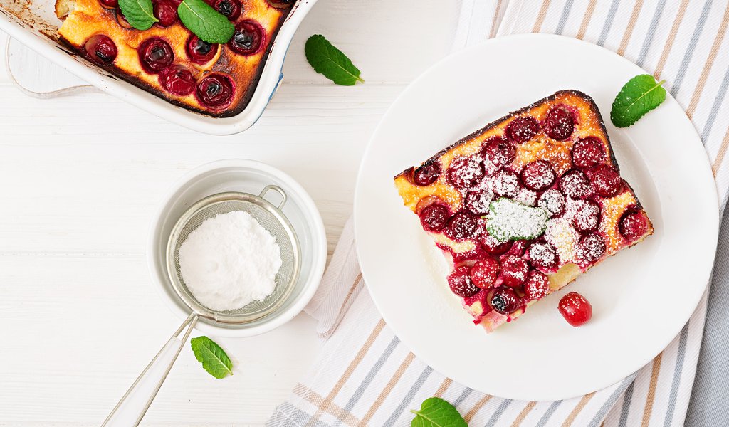 Обои вишня, сахарная пудра, запеканка, timolina, cherry, powdered sugar, casserole разрешение 5469x3688 Загрузить