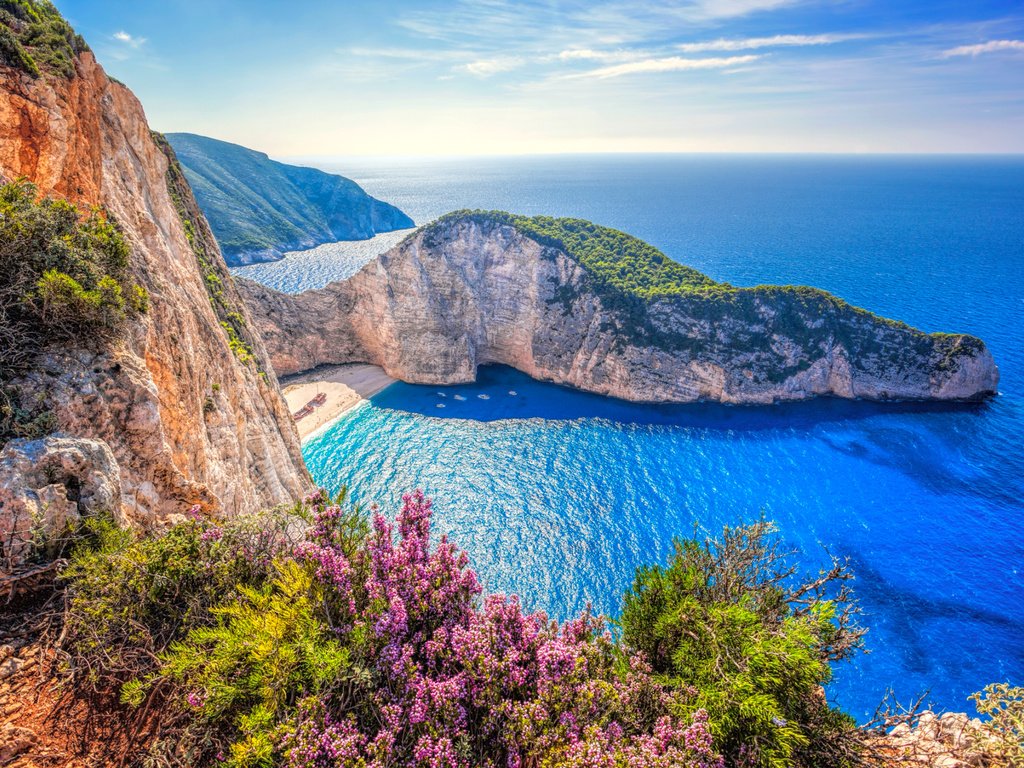 Обои море, пляж, греция, бухта, sea, beach, greece, bay разрешение 1920x1280 Загрузить