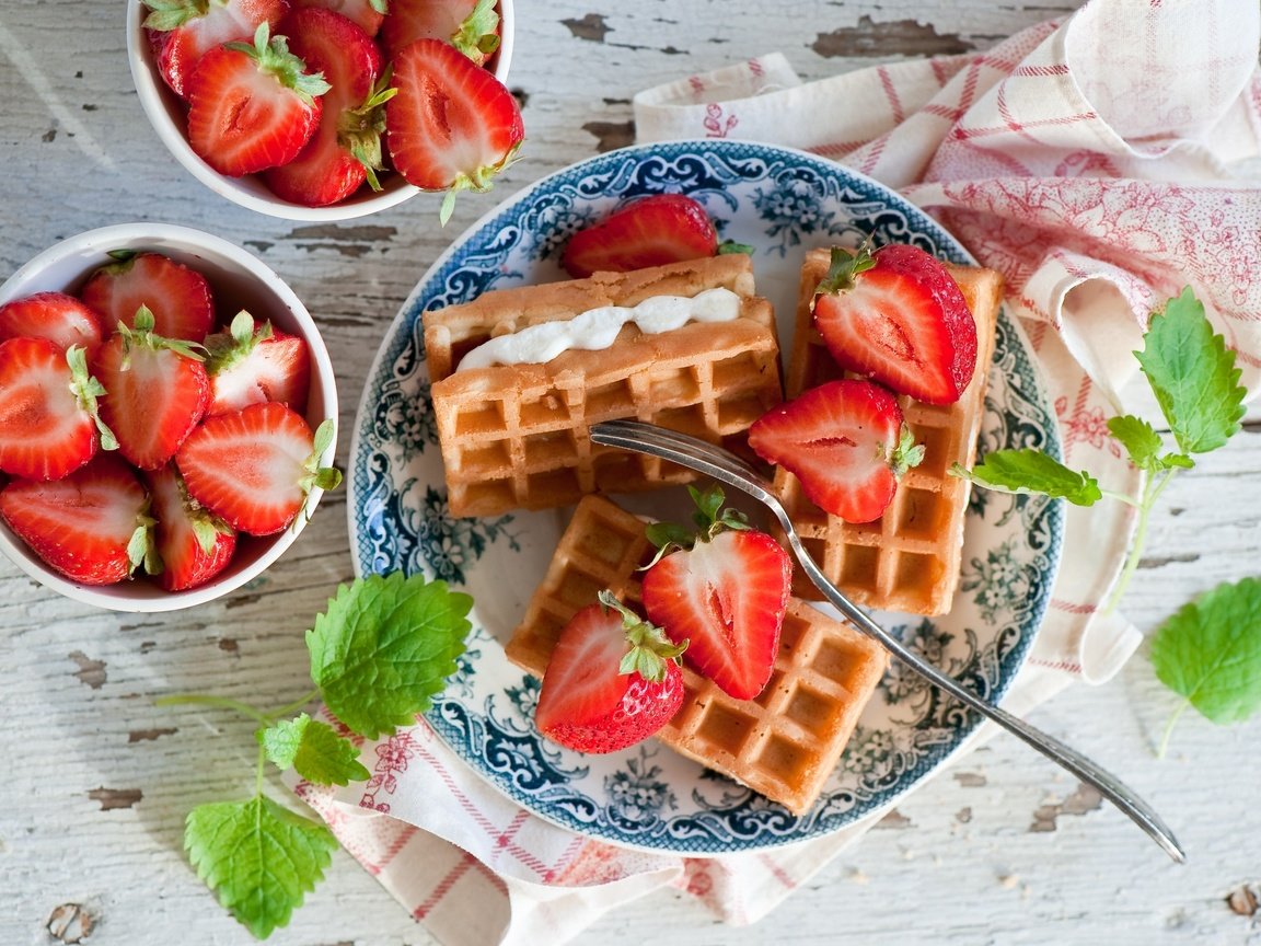 Обои клубника, ягоды, завтрак, вафли, anna verdina, strawberry, berries, breakfast, waffles разрешение 3000x1994 Загрузить