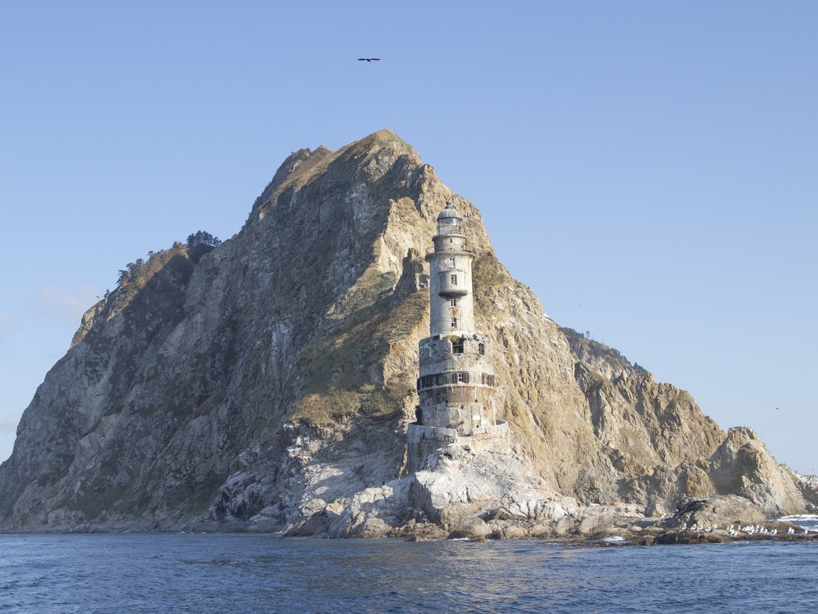 Обои скалы, море, маяк, залив, мыс, сахалин, анива, маяк анива, rocks, sea, lighthouse, bay, cape, sakhalin разрешение 5508x3671 Загрузить