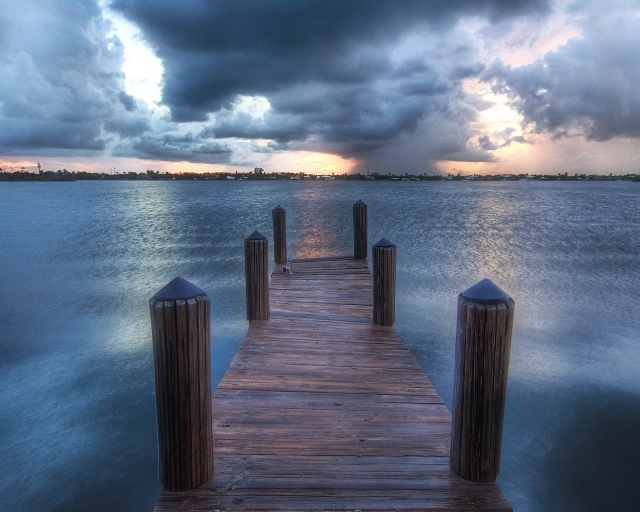 Обои облака, озеро, причал, clouds, lake, pier разрешение 1920x1200 Загрузить