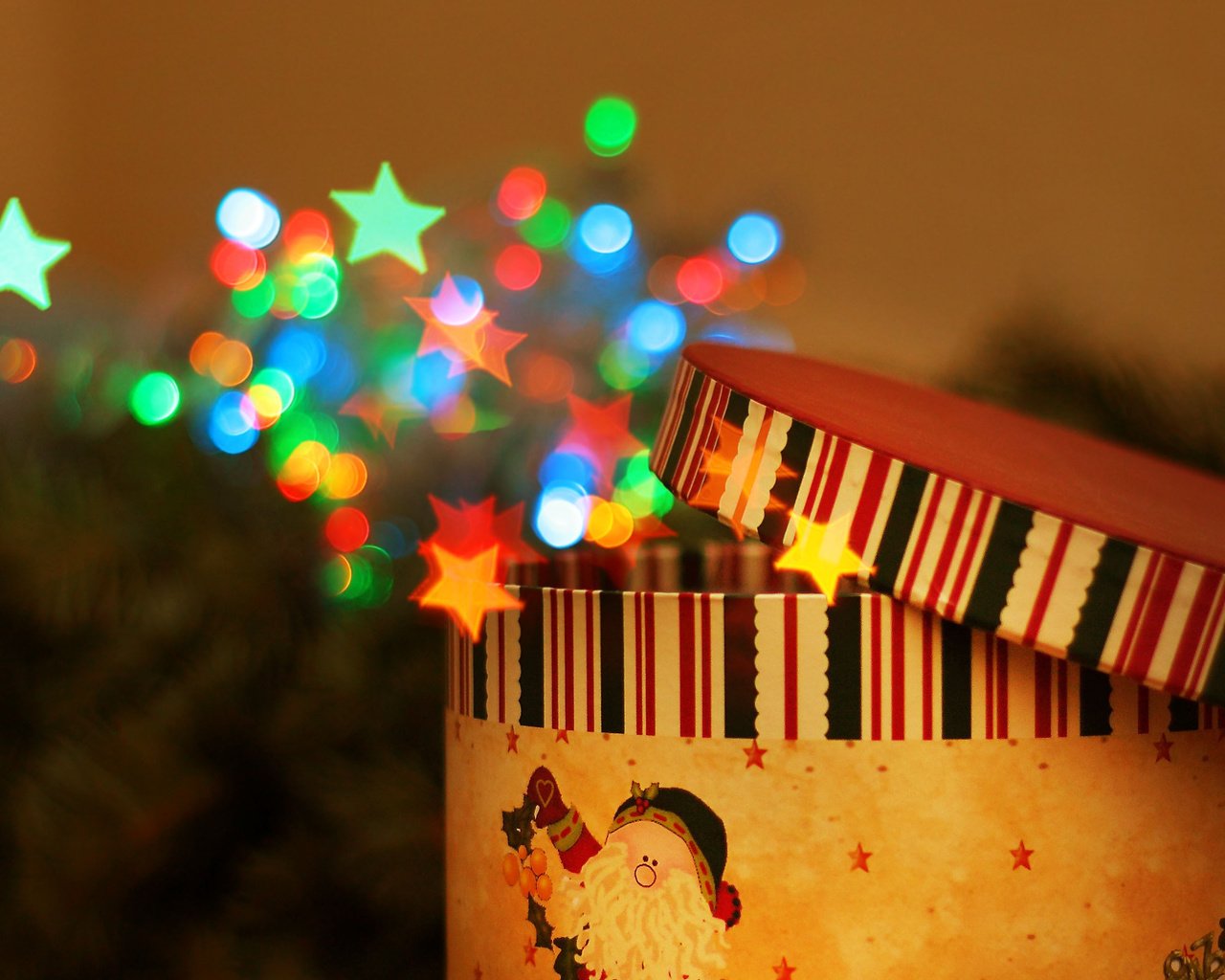 Обои огни, новый год, зима, подарок, lights, new year, winter, gift разрешение 2894x2067 Загрузить