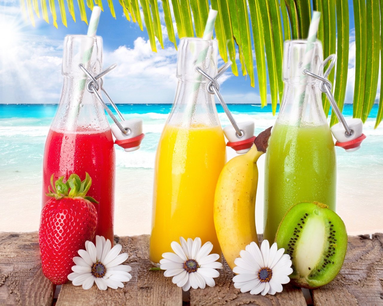 Обои небо, банан, море, напитки.фрукты, пляж, фрукты, клубника, напитки, киви, коктейли, the sky, banana, sea, drinks.fruit, beach, fruit, strawberry, drinks, kiwi, cocktails разрешение 2880x1800 Загрузить