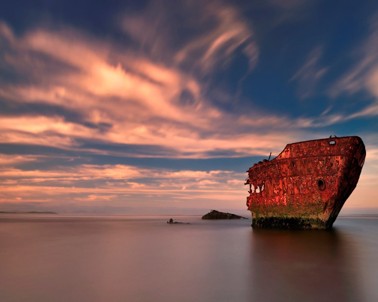 Обои небо, берег, корабль, ржавчина, the sky, shore, ship, rust разрешение 1920x1080 Загрузить