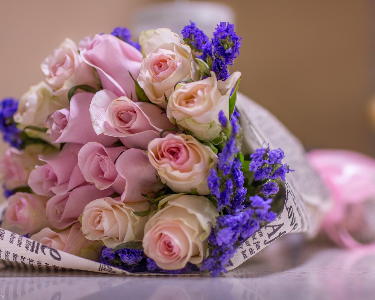 Обои цветы, лаванда, розы, букет, розовые, flowers, lavender, roses, bouquet, pink разрешение 2048x1365 Загрузить