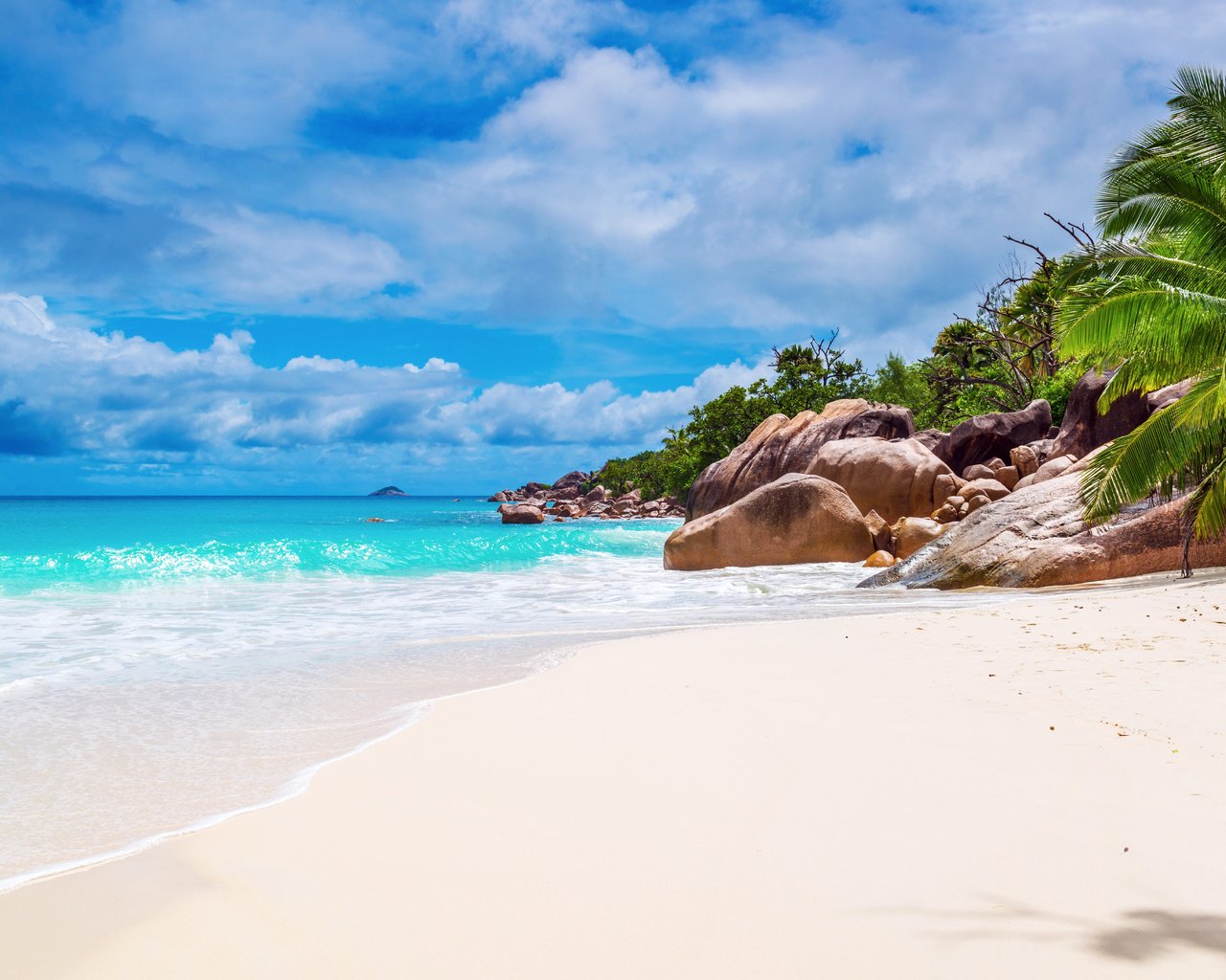 Обои море, пляж, тропики, сейшелы, sea, beach, tropics, seychelles разрешение 6605x4408 Загрузить