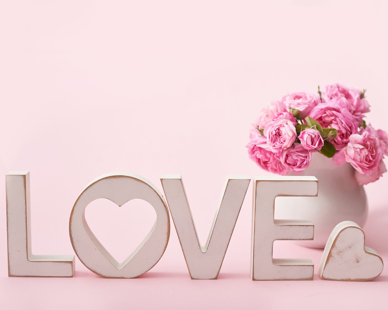Обои цветы, сердечко, любовь, букет, ваза, влюбленная, flowers, heart, love, bouquet, vase разрешение 7043x4824 Загрузить