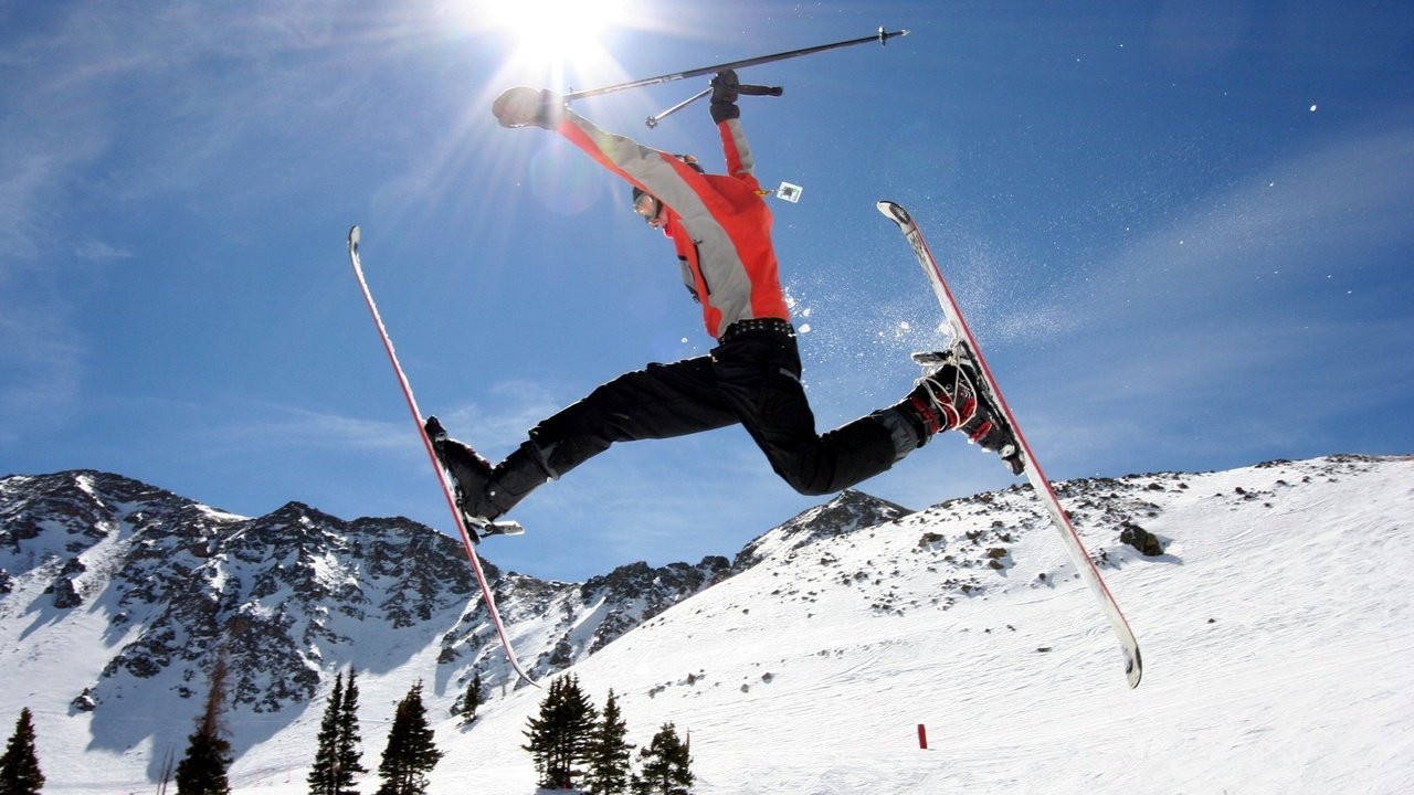 Обои полет, вершины, лыжник, лыжи, экстрим, снежные, горнолыжный спорт, flight, tops, skier, ski, extreme, snow разрешение 1920x1080 Загрузить