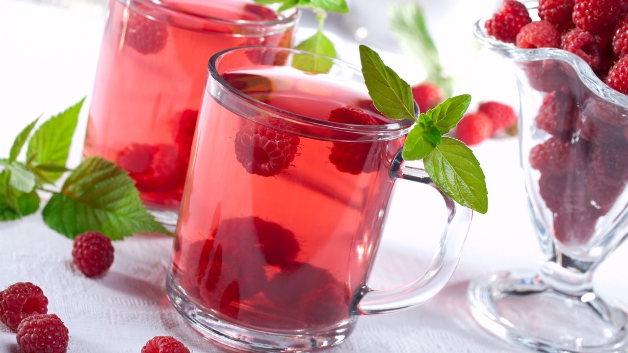 Обои напиток, малина, кружка, ягоды, компот, drink, raspberry, mug, berries, compote разрешение 4032x3024 Загрузить