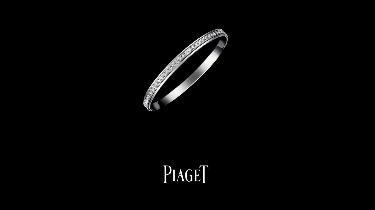 Обои черный фон, браслет, украшение, алмаз, ювелирные изделия, piaget, black background, bracelet, decoration, diamond, jewelry разрешение 1920x1176 Загрузить