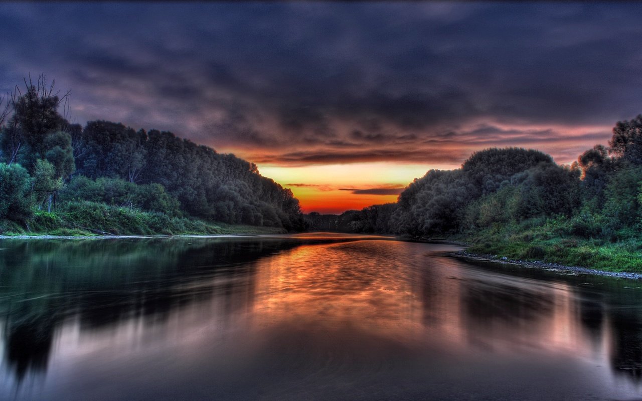 Обои облака, вечер, река, природа, закат, пейзаж, утро, сумерки, clouds, the evening, river, nature, sunset, landscape, morning, twilight разрешение 1920x1080 Загрузить