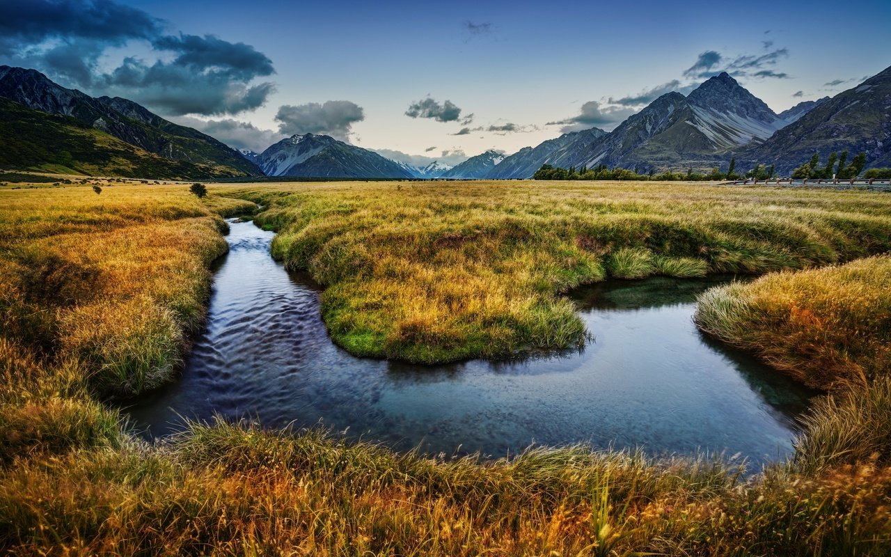 Обои горы, речка, новая зеландия, луга, mountains, river, new zealand, meadows разрешение 2560x1600 Загрузить