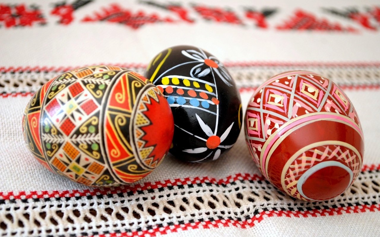 Обои ткань, пасха, яйца, праздник, салфетка, пасхальные, крашенки, fabric, easter, eggs, holiday, napkin разрешение 3840x2400 Загрузить