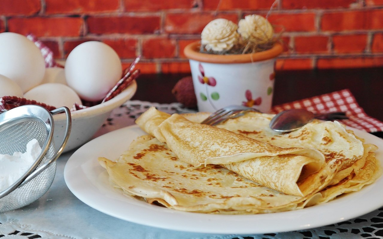 Обои яйца, тарелка, блинчики, блины, eggs, plate, pancakes разрешение 5472x3080 Загрузить