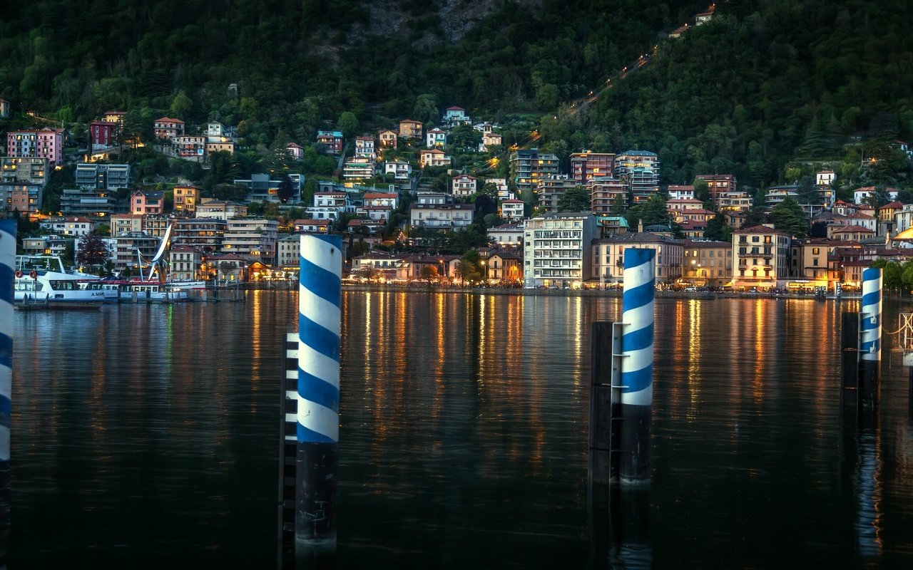 Обои вода, город, италия, страна, ломбардия, комо, water, the city, italy, country, lombardy, como разрешение 2047x1365 Загрузить