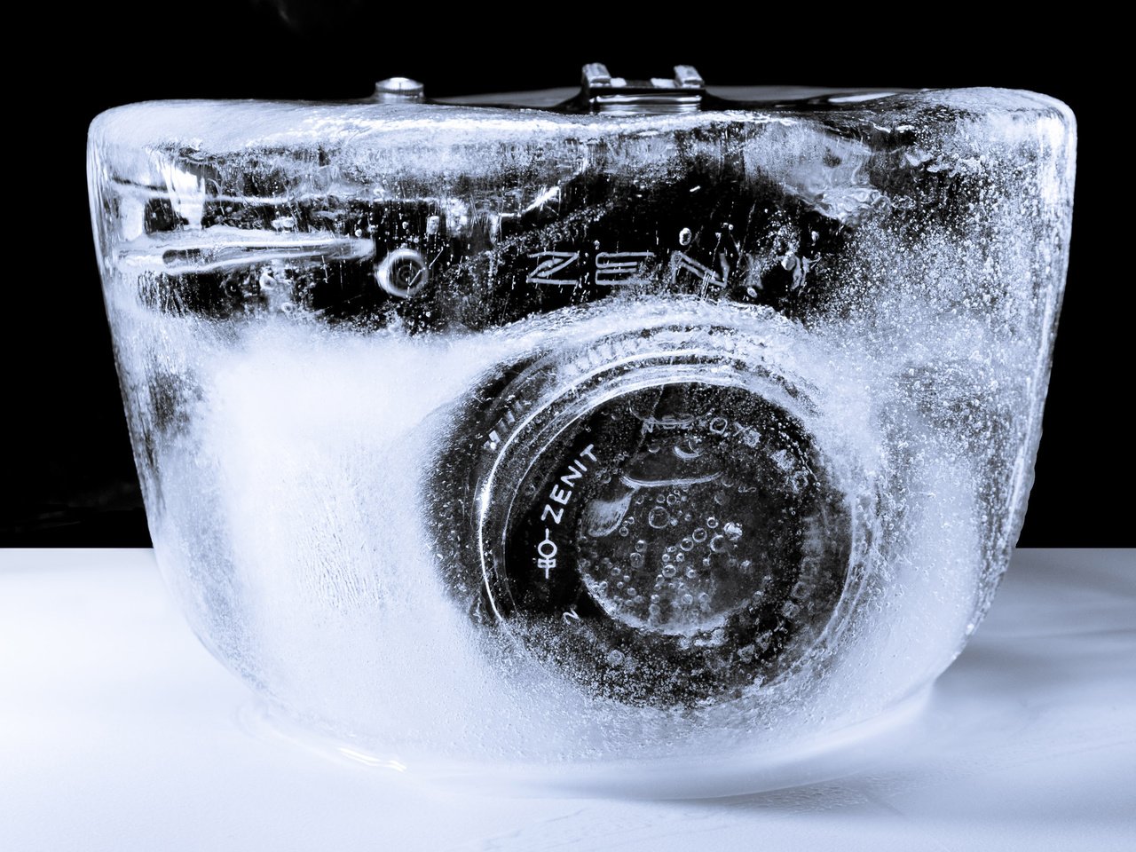 Обои лёд, фотоаппарат, зенит, ice, the camera, zenit разрешение 3000x2000 Загрузить