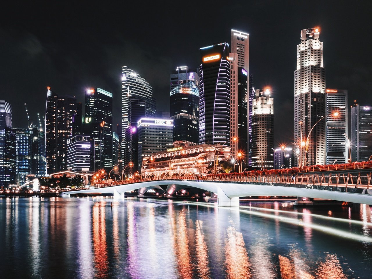 Обои здания, ночь, сингапур, огни, городской пейзаж, река, отражение, мост, город, небоскребы, архитектура, building, night, singapore, lights, the urban landscape, river, reflection, bridge, the city, skyscrapers, architecture разрешение 5184x3456 Загрузить