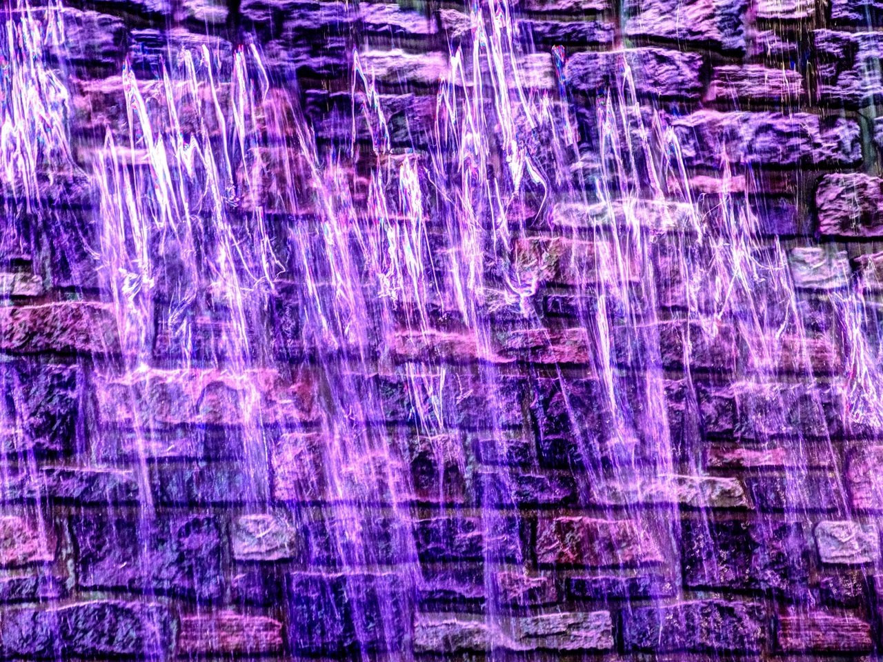 Обои вода, текстуры, фон, цвет, стена, фиолетовый, water, texture, background, color, wall, purple разрешение 1920x1274 Загрузить