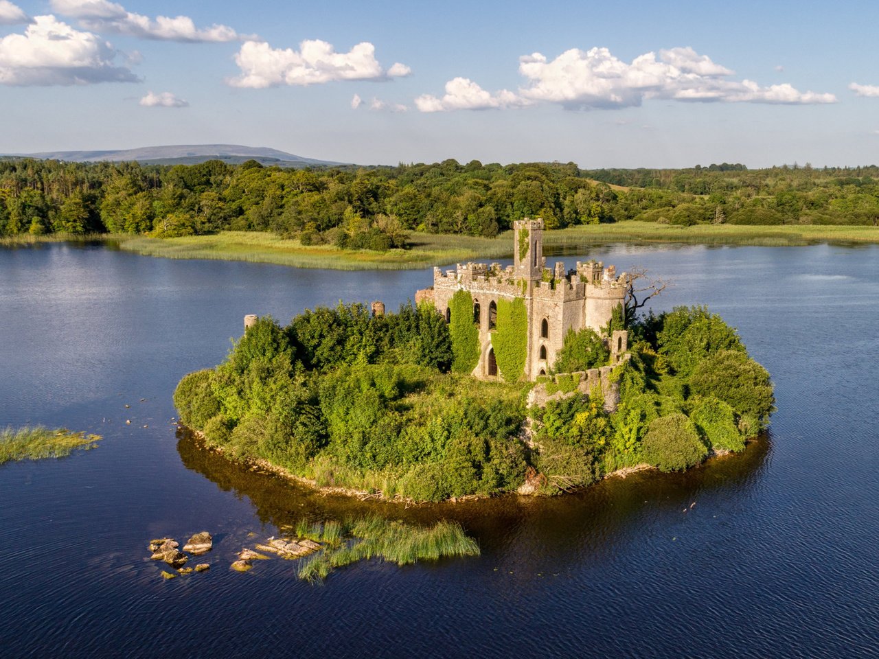 Обои озеро, замок, остров, ирландия, mac dermott's castle, lough key, lake, castle, island, ireland разрешение 2112x1188 Загрузить