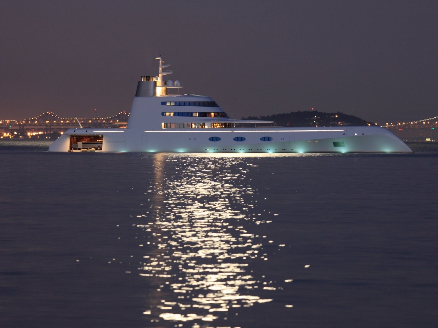 Обои ночь, огни, море, яхта, супер-яхта, night, lights, sea, yacht, super-yacht разрешение 3000x1800 Загрузить
