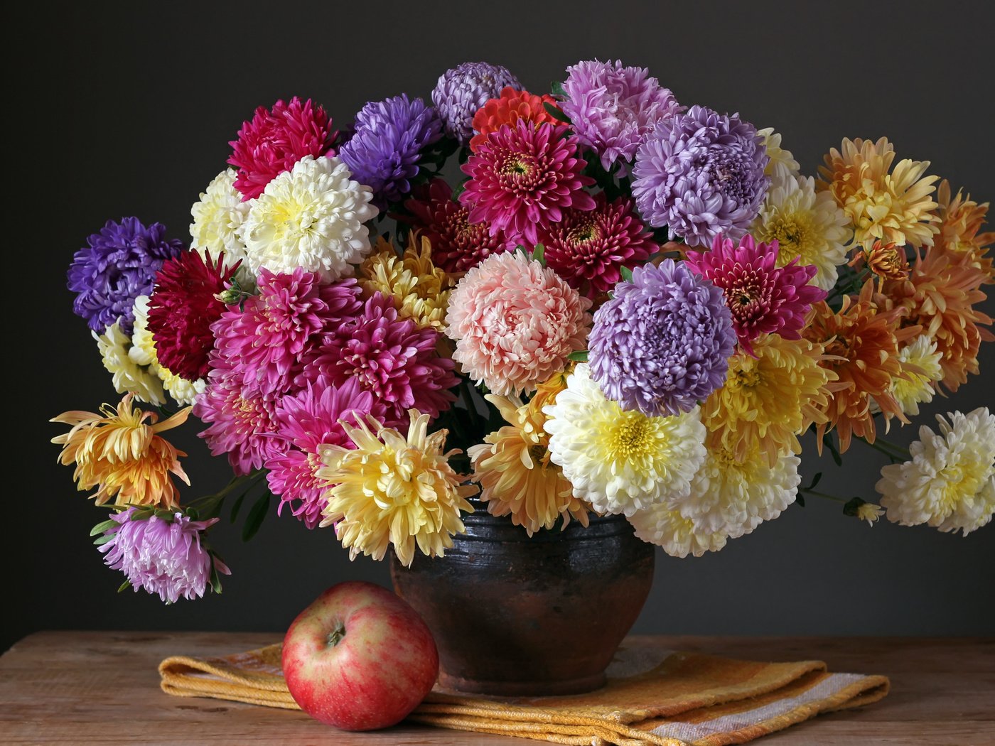 Обои букет, натюрморт, астры, bouquet, still life, asters разрешение 2560x1600 Загрузить