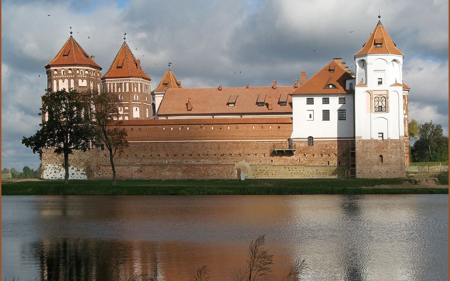 Обои вода, замок, water, castle разрешение 1920x1200 Загрузить