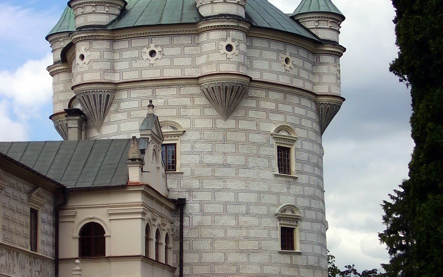 Обои замок, башня, архитектура, крепость, польша, замок красицких, castle, tower, architecture, fortress, poland разрешение 2403x3204 Загрузить