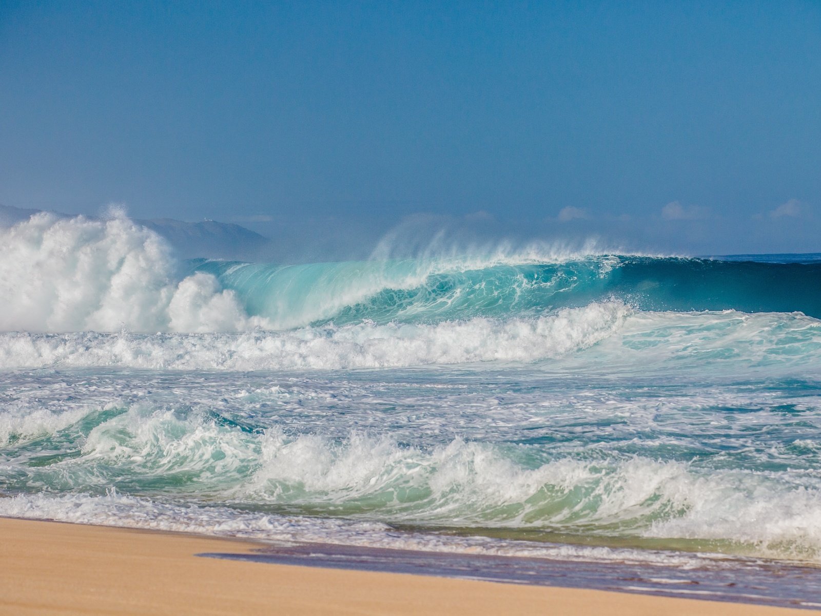 Обои берег, волны, море, пляж, океана, shore, wave, sea, beach, ocean разрешение 5760x3840 Загрузить