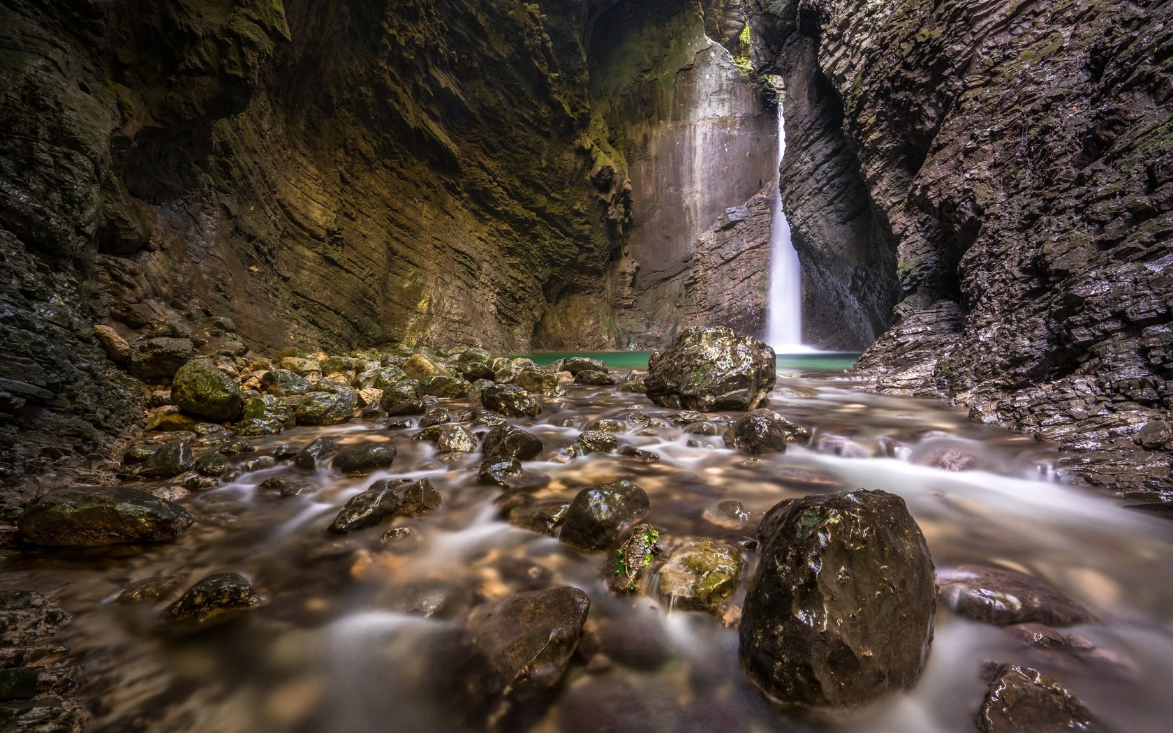 Обои река, горы, природа, водопад, river, mountains, nature, waterfall разрешение 7802x5204 Загрузить