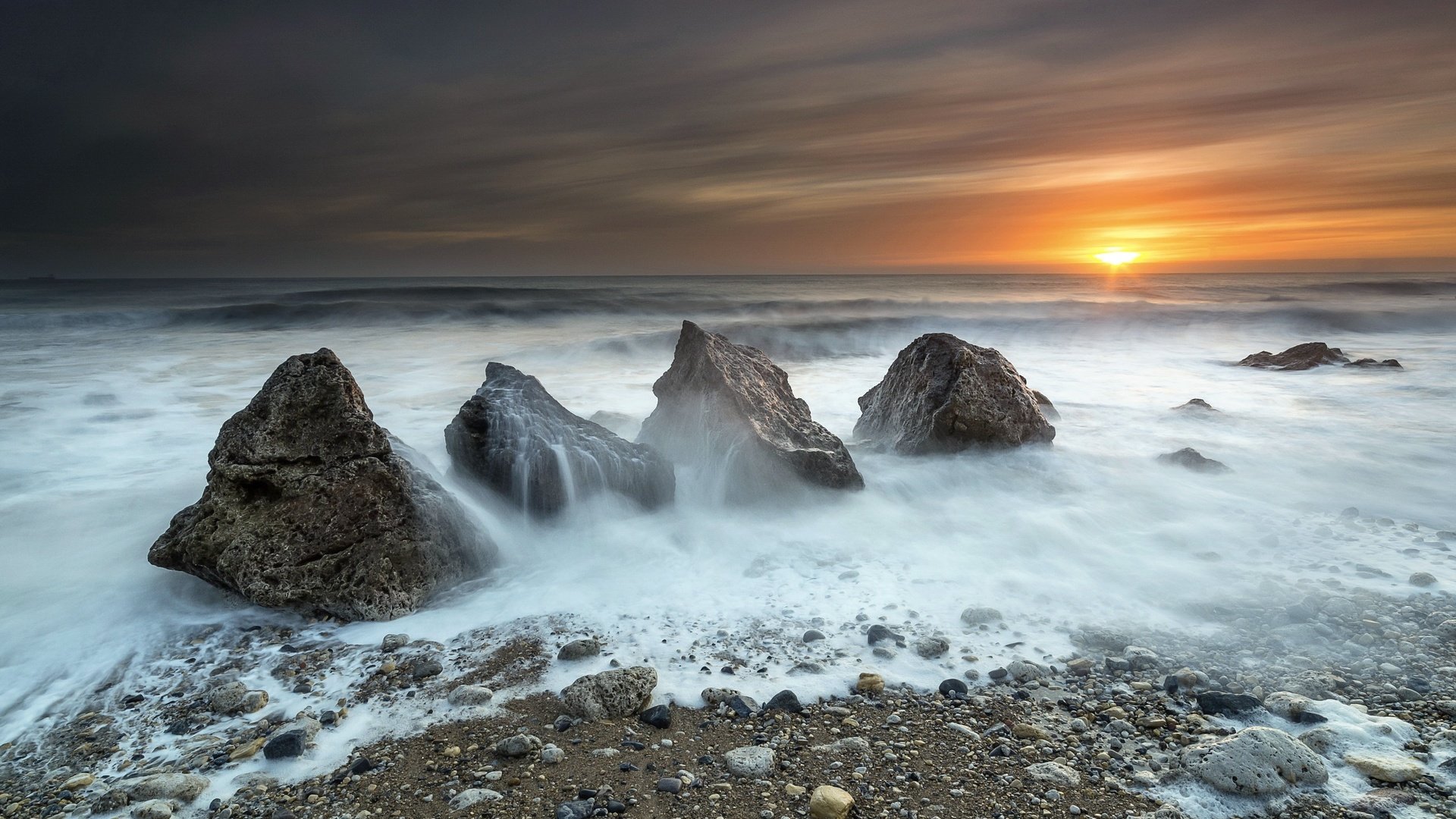 Обои камни, берег, закат, море, песок, великобритания, ricky schonewald, stones, shore, sunset, sea, sand, uk разрешение 2560x1559 Загрузить