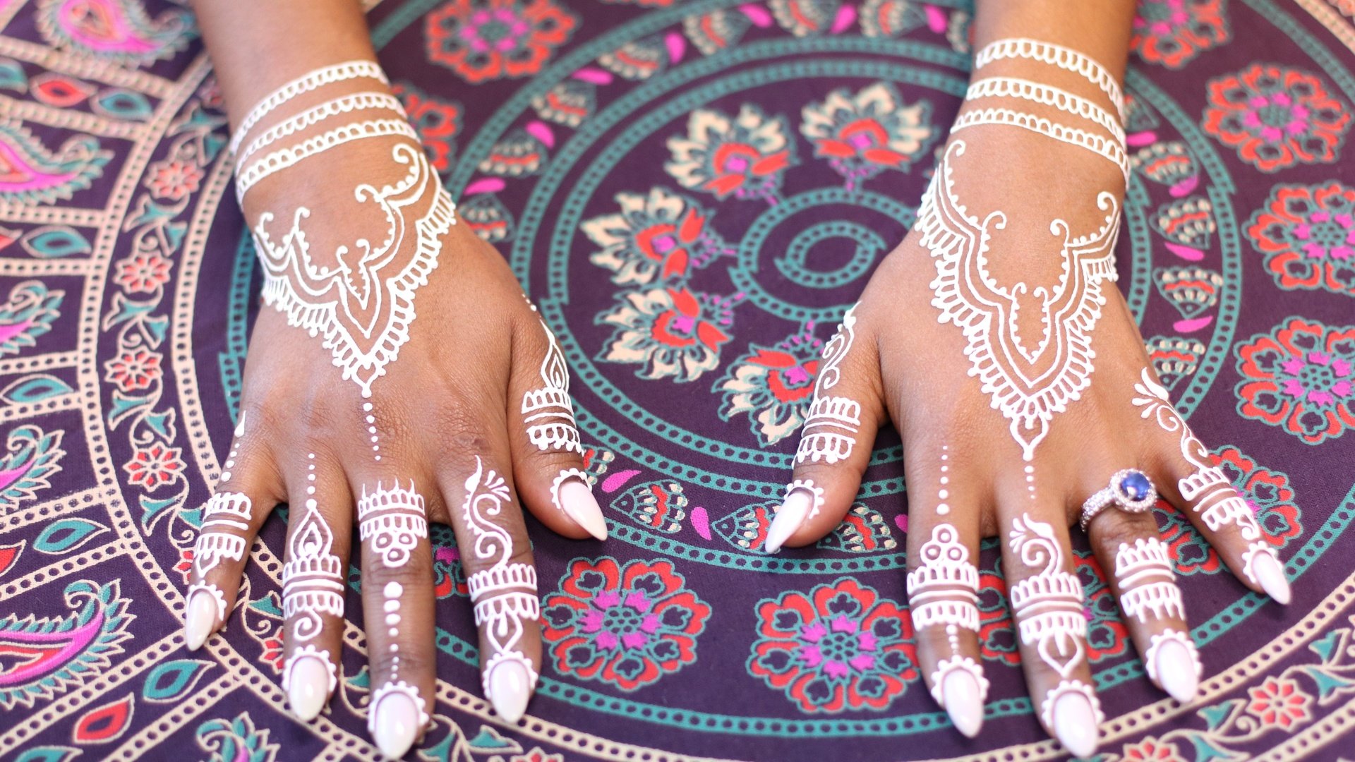 Обои стиль, кольцо, руки, маникюр, мехенди, боди-арт, хна, style, ring, hands, manicure, mehendi, body art, henna разрешение 6000x4000 Загрузить