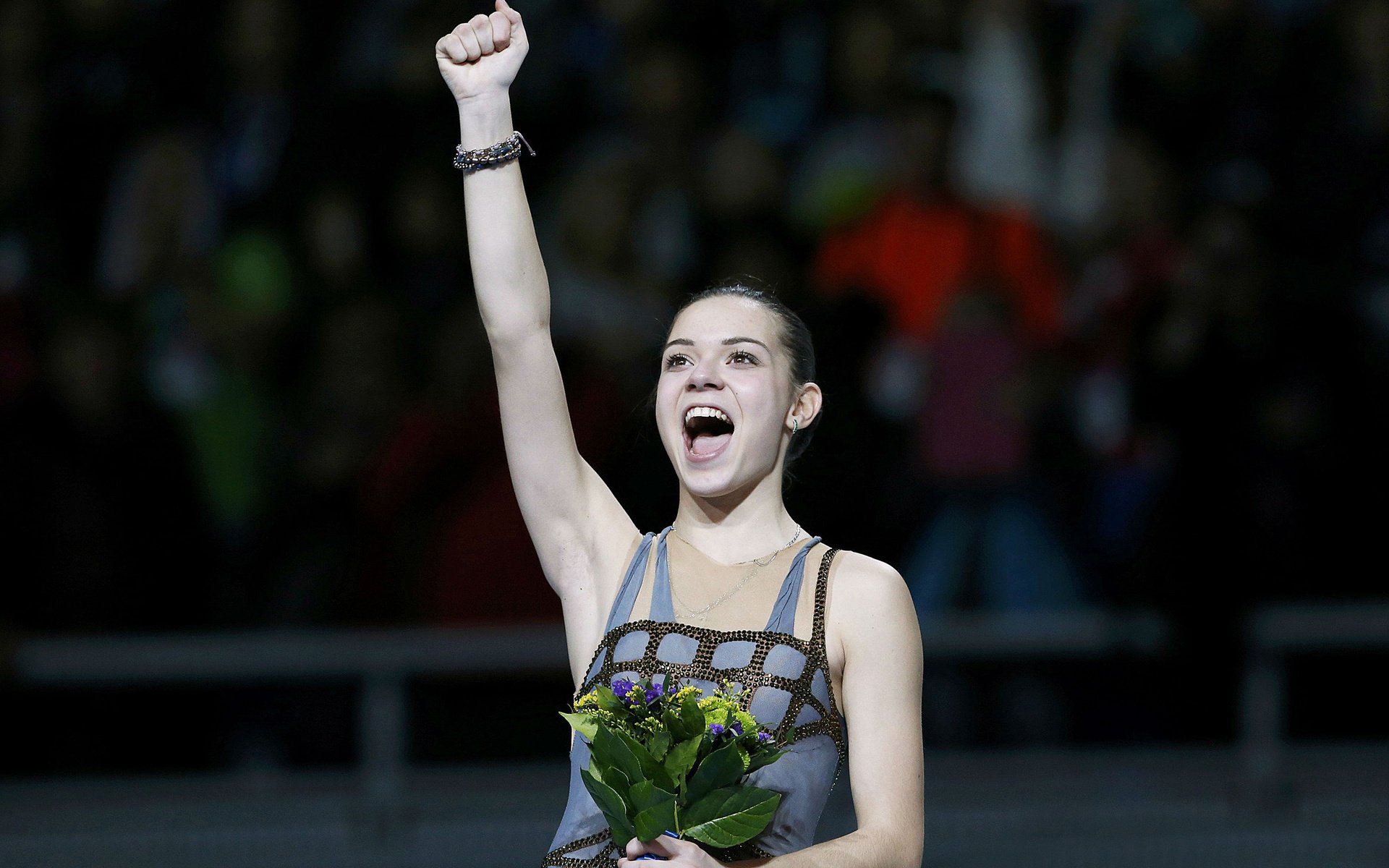 Обои фигурное катание, сочи 2014, аделина сотникова, figure skating, sochi 2014, adelina sotnikova разрешение 2560x1600 Загрузить