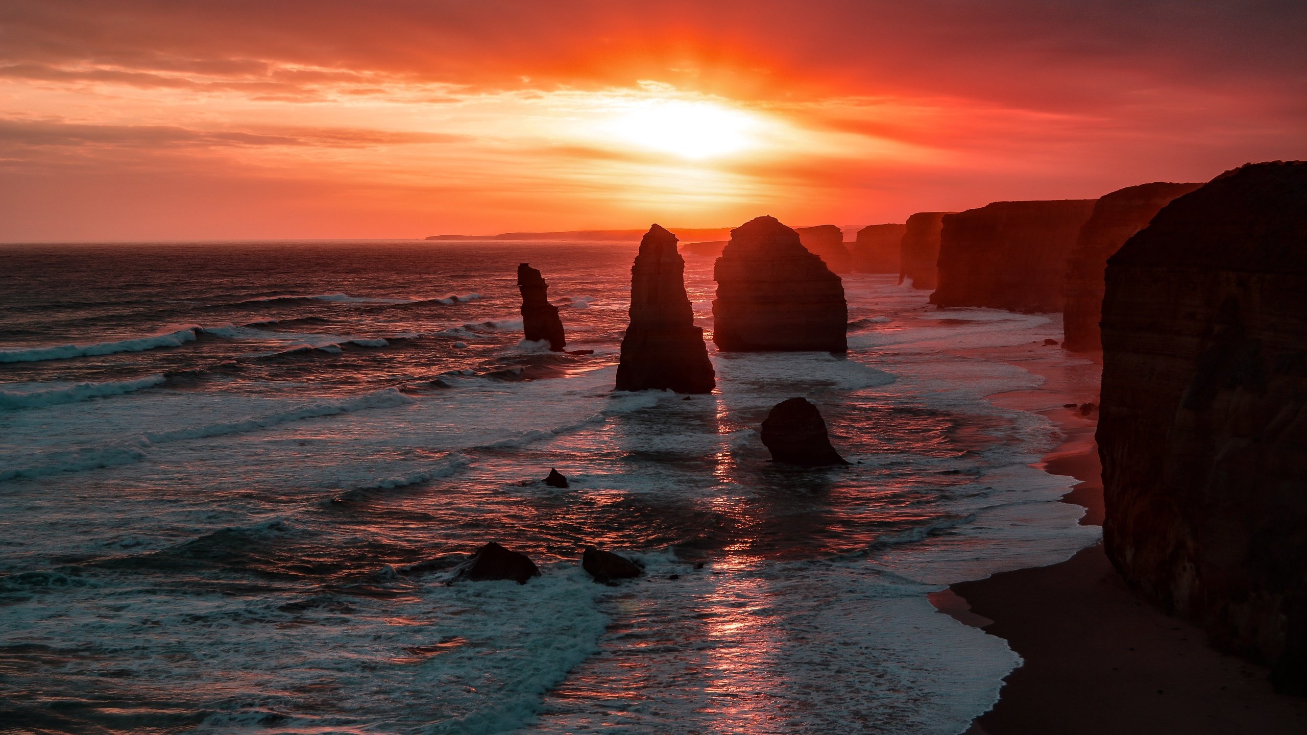 Обои небо, двенадцать апостолов, облака, the twelve apostles, скалы, природа, закат, море, горизонт, австралия, the sky, twelve apostles, clouds, rocks, nature, sunset, sea, horizon, australia разрешение 6000x4000 Загрузить