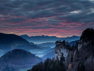 Обои вечер, горы, пейзаж, туман, силуэты, the evening, mountains, landscape, fog, silhouettes разрешение 2048x1239 Загрузить