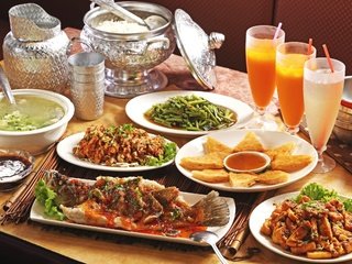 Обои мясо, рыба, рис, соки, суп, ассорти, блюда, meat, fish, figure, juices, soup, cuts, meals разрешение 2400x1600 Загрузить