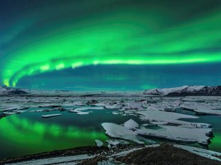 Обои озеро, горы, лёд, северное сияние, исландия, aurora borealis, lake, mountains, ice, northern lights, iceland разрешение 1920x1200 Загрузить