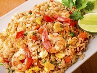 Обои зелень, лайм, рис, морепродукты, креветки, ризотто, greens, lime, figure, seafood, shrimp, risotto разрешение 1920x1279 Загрузить