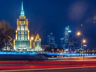 Обои москва, россия, столица, hotel radisson ukraine, гостиница украина, огни города, moscow, russia, capital, hotel ukraine разрешение 2048x1211 Загрузить