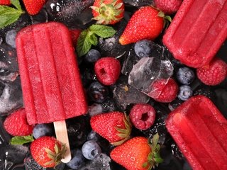Обои малина, мороженое, клубника, ягоды, черника, сорбет, фруктовый лед, raspberry, ice cream, strawberry, berries, blueberries, sorbet, fruit ice разрешение 8688x5792 Загрузить