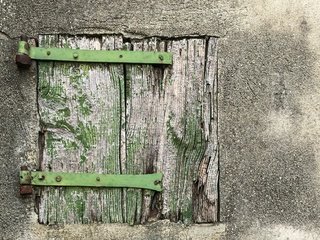 Обои текстура, стена, доски, окно, ставни, texture, wall, board, window, shutters разрешение 2560x1707 Загрузить