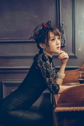 Обои стиль, девушка, кафе, взгляд, лицо, азиатка, черное платье, style, girl, cafe, look, face, asian, black dress разрешение 7250x4839 Загрузить