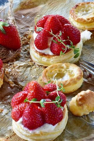 Обои клубника, ягоды, десерт, пирожное, крем, strawberry, berries, dessert, cake, cream разрешение 6000x4000 Загрузить