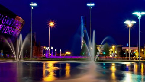 Обои ночь, фонари, город, фонтан, night, lights, the city, fountain разрешение 2560x1440 Загрузить